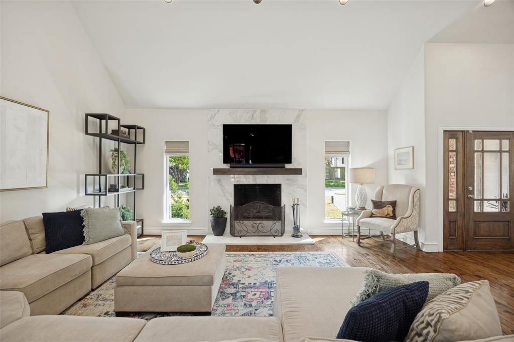234 Woodcrest Drive