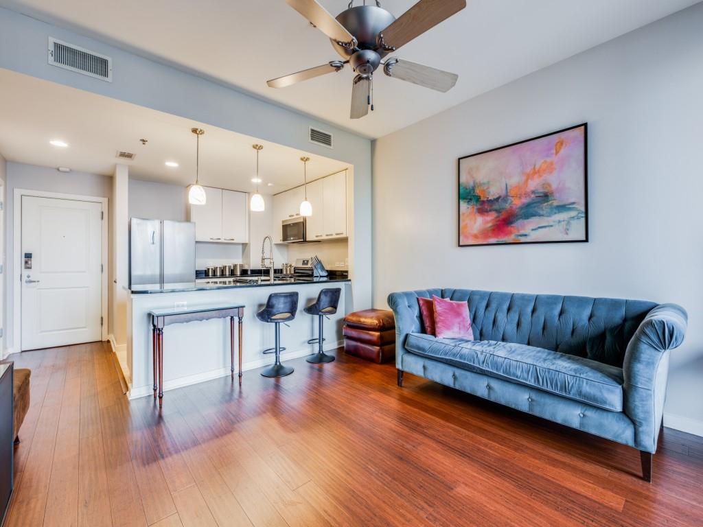 Metropolitan 1200 Main St Condo - Residential