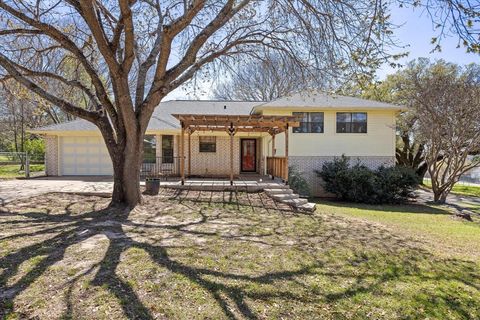 1701 Hitching Post Road Granbury TX 76049