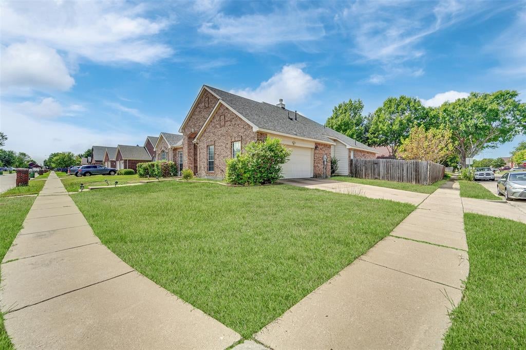 6900 Field Lark Drive