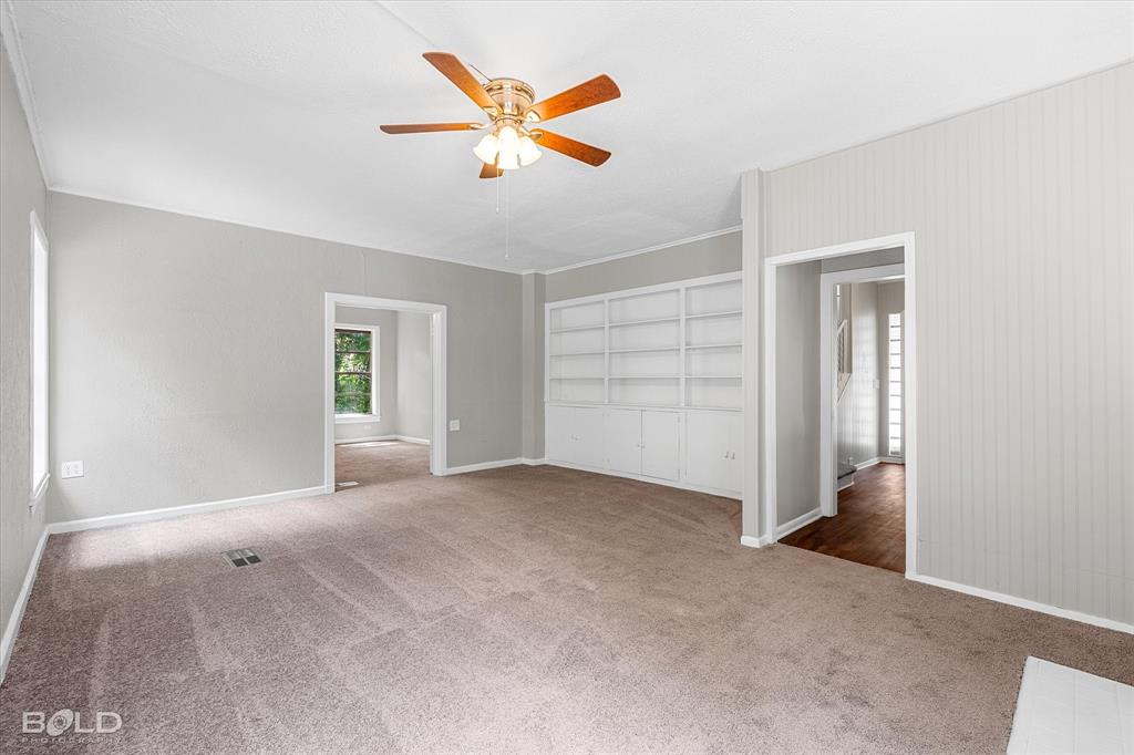 Shreveport, Louisiana 71101, United States, 5 Bedrooms Bedrooms, ,3 BathroomsBathrooms,Residential,Active,169795