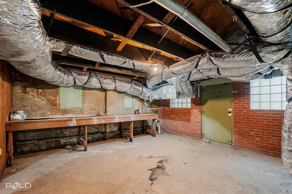 Shreveport, Louisiana 71101, United States, 5 Bedrooms Bedrooms, ,3 BathroomsBathrooms,Residential,Active,169795