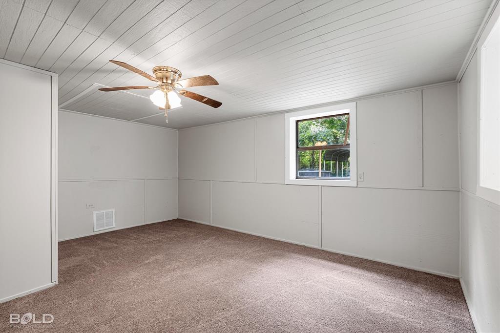 Shreveport, Louisiana 71101, United States, 5 Bedrooms Bedrooms, ,3 BathroomsBathrooms,Residential,Active,169795