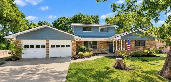 924 WADE DR, BEDFORD, TX 76022 - Image 1fda04ef1eaf3aba9d947bb11f094101/156117933