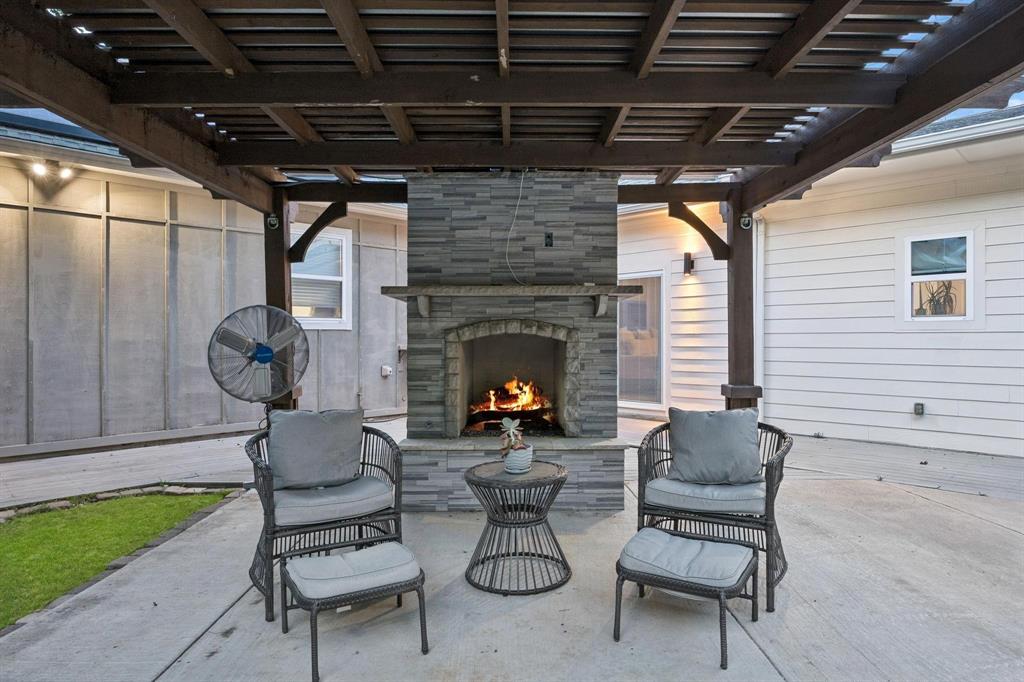 Oak Point, Texas, 75068, United States, 4 Bedrooms Bedrooms, ,4 BathroomsBathrooms,Residential,Active,2051957