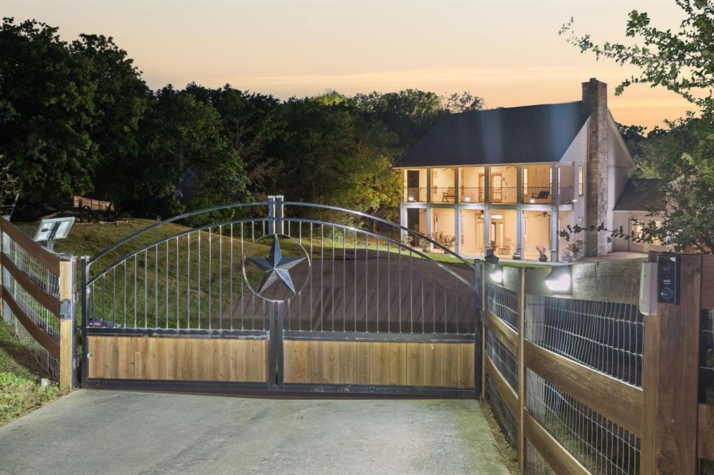 Oak Point, Texas, 75068, United States, 4 Bedrooms Bedrooms, ,4 BathroomsBathrooms,Residential,Active,2051957
