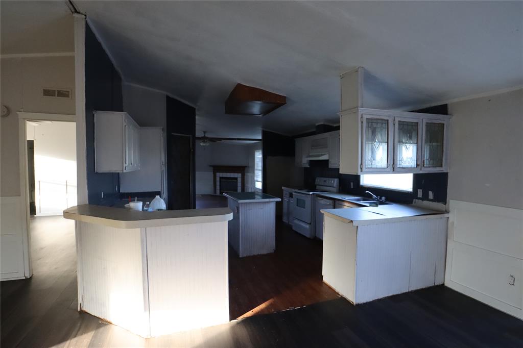 Wm Frells 120 - Residential