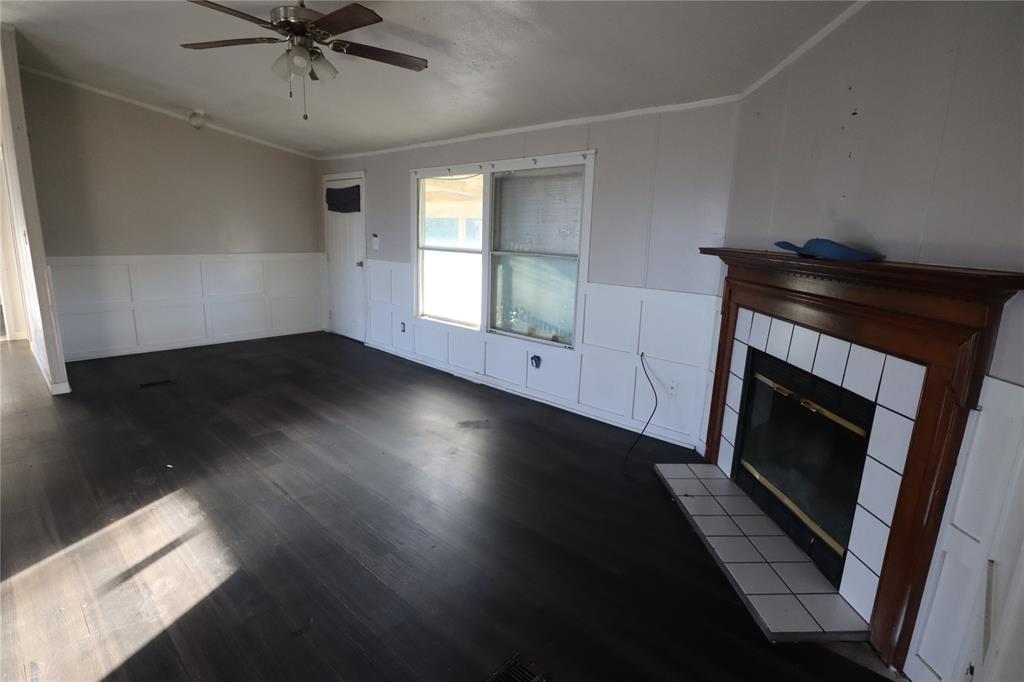 Wm Frells 120 - Residential