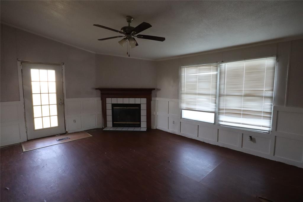 Wm Frells 120 - Residential