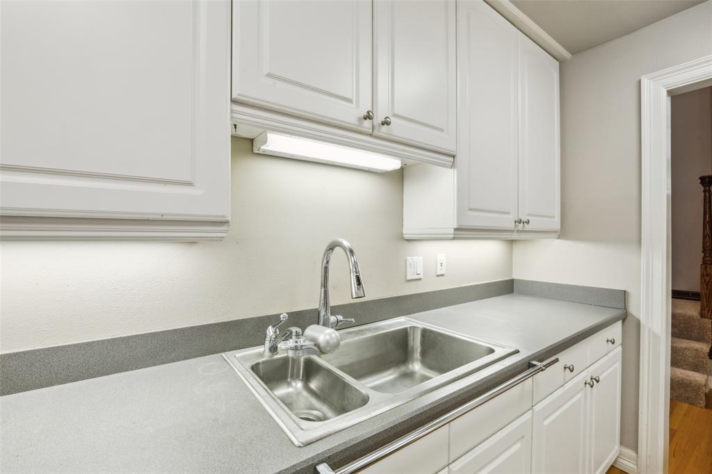 Hall Condo 3922 - Residential