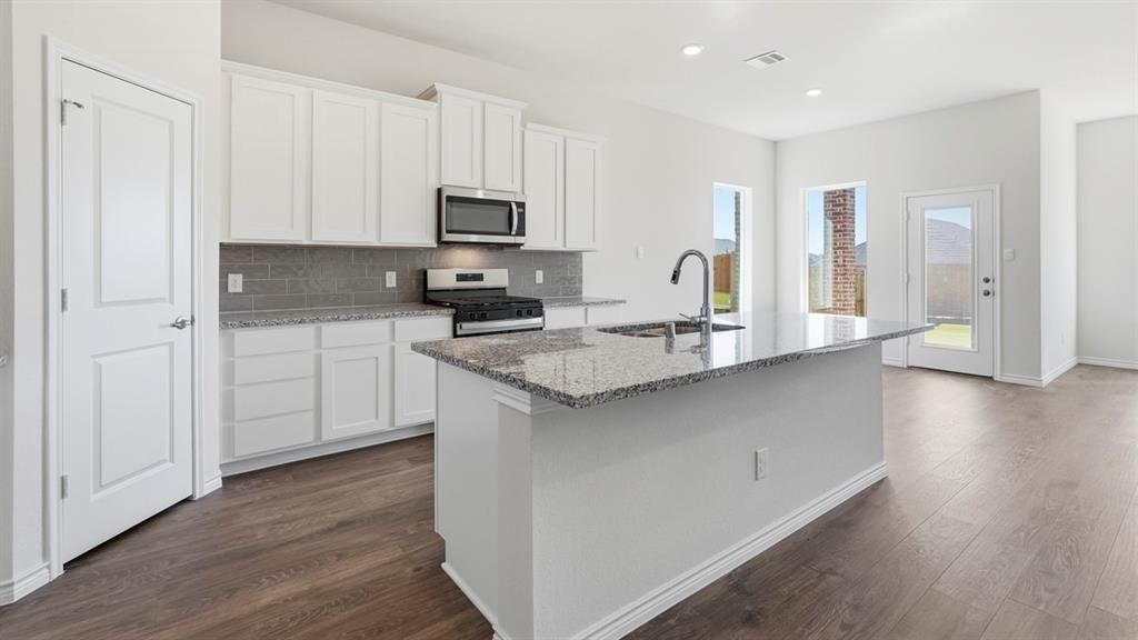 Photo of 4185 Waldron Trail, Forney, TX 75126 (MLS # 21239901)