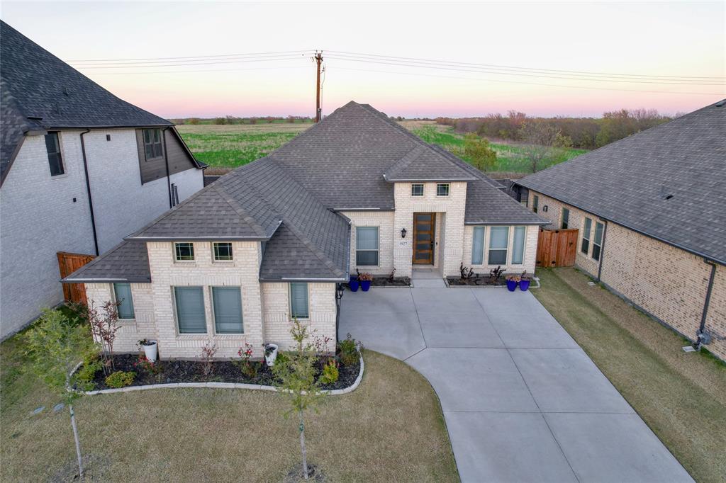 1927 Frediano Lane
