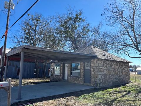109 W Oneil Street Dublin TX 76446