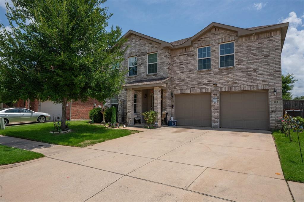 929 Bloomfield Drive