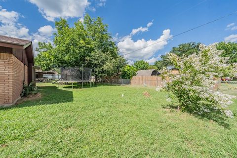 A home in Mineral Wells