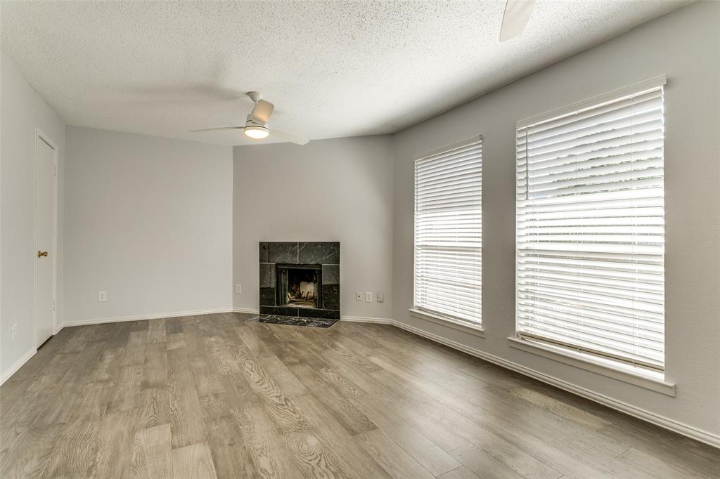 4044 Buena Vista Street 206