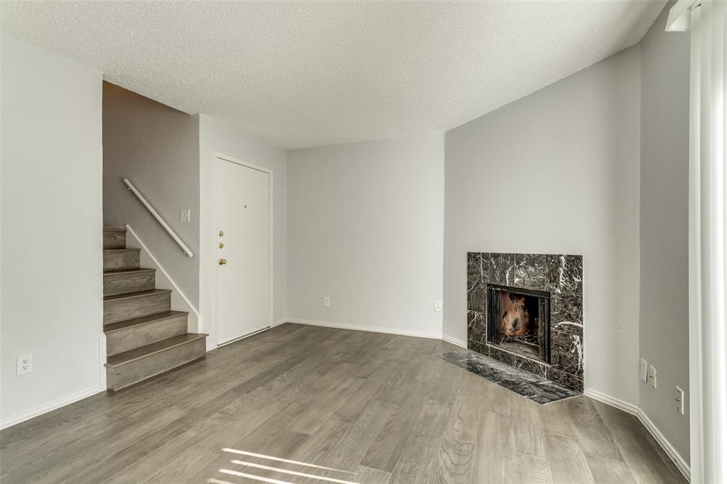 4044 Buena Vista Street 206