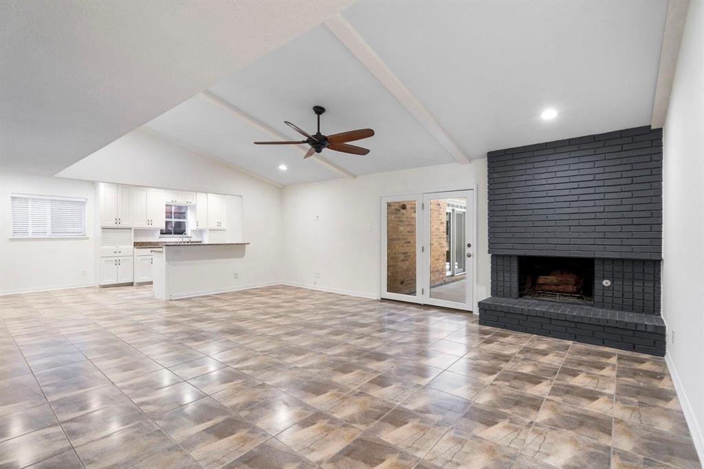 7162 Carrousel Circle