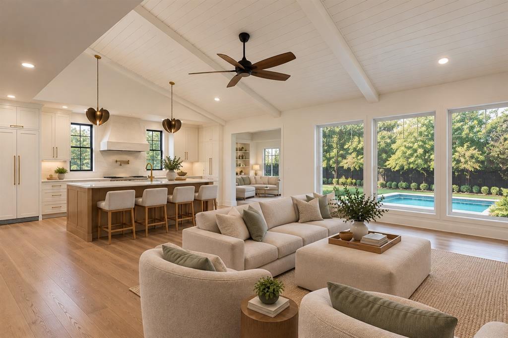 7162 Carrousel Circle