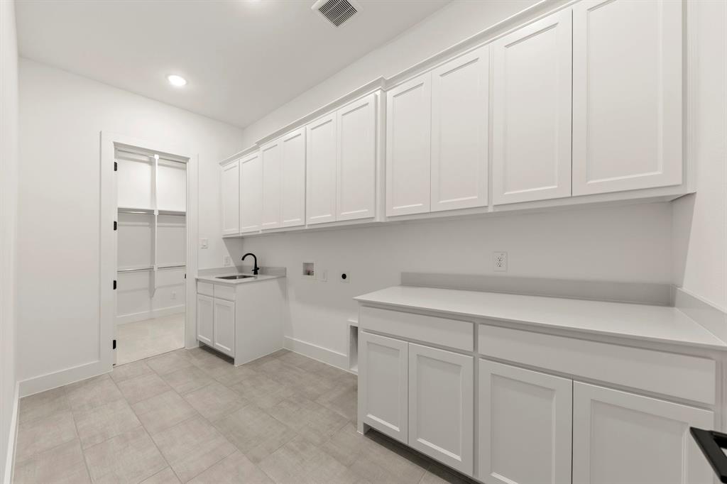 Lakewood at Brookhollow - Residential