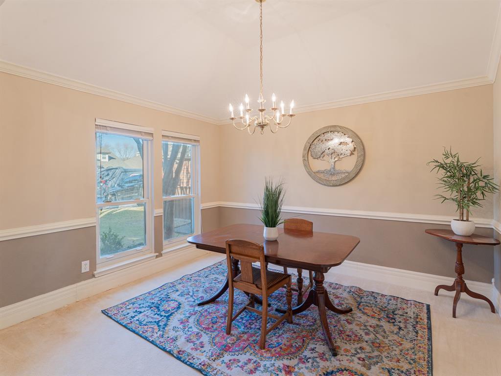 1624 Knoll Ridge Circle