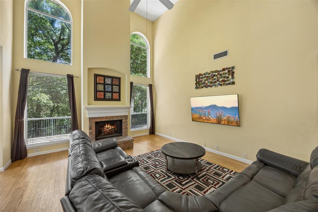 2401 Pinehurst Court