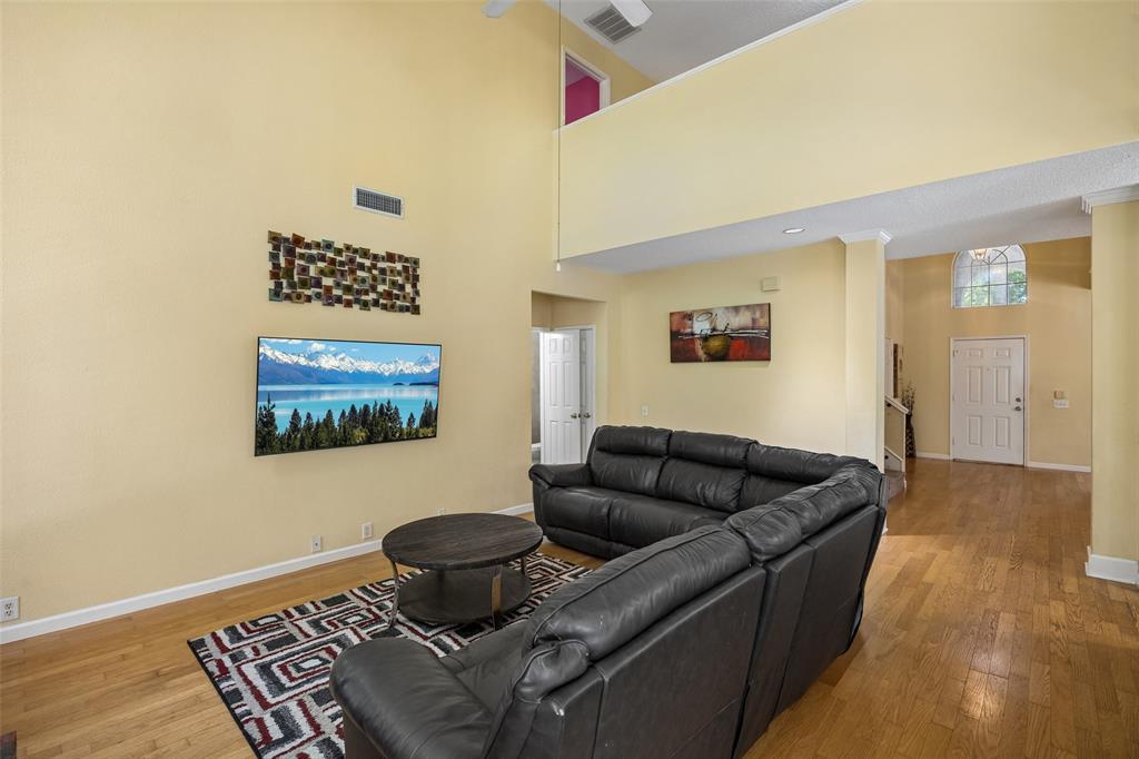2401 Pinehurst Court
