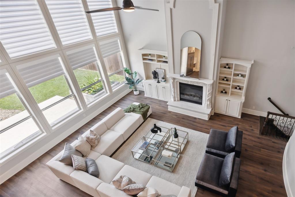 Ll Jesters Smu Heights Rev Place - Residential