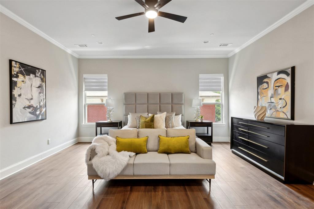 Ll Jesters Smu Heights Rev Place - Residential