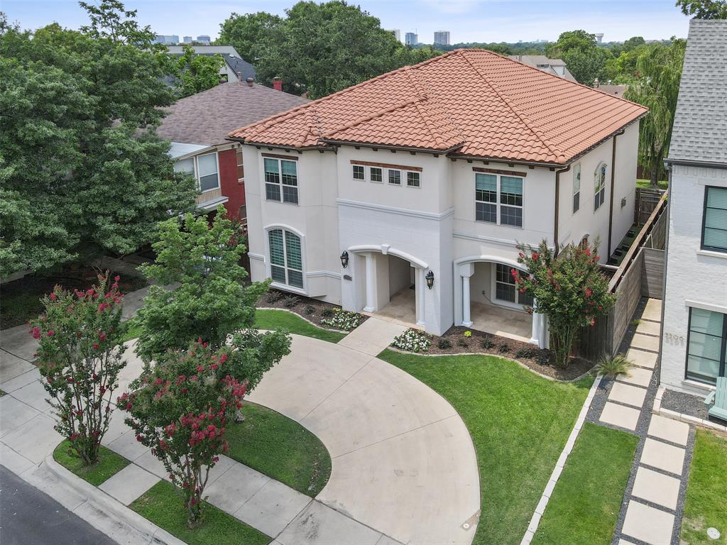 Ll Jesters Smu Heights Rev Place - Residential