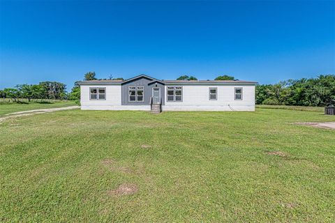 Photo of 901 Rs County Road 1155, Emory, TX 75440 (MLS # 21270135)