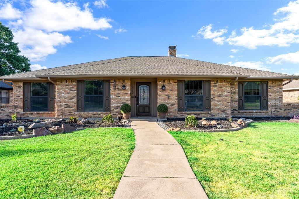 2313 Tamarisk Lane