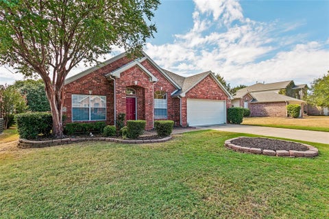 Photo of 1610 Redwood Drive, Corinth, TX 76210 (MLS # 21392702)
