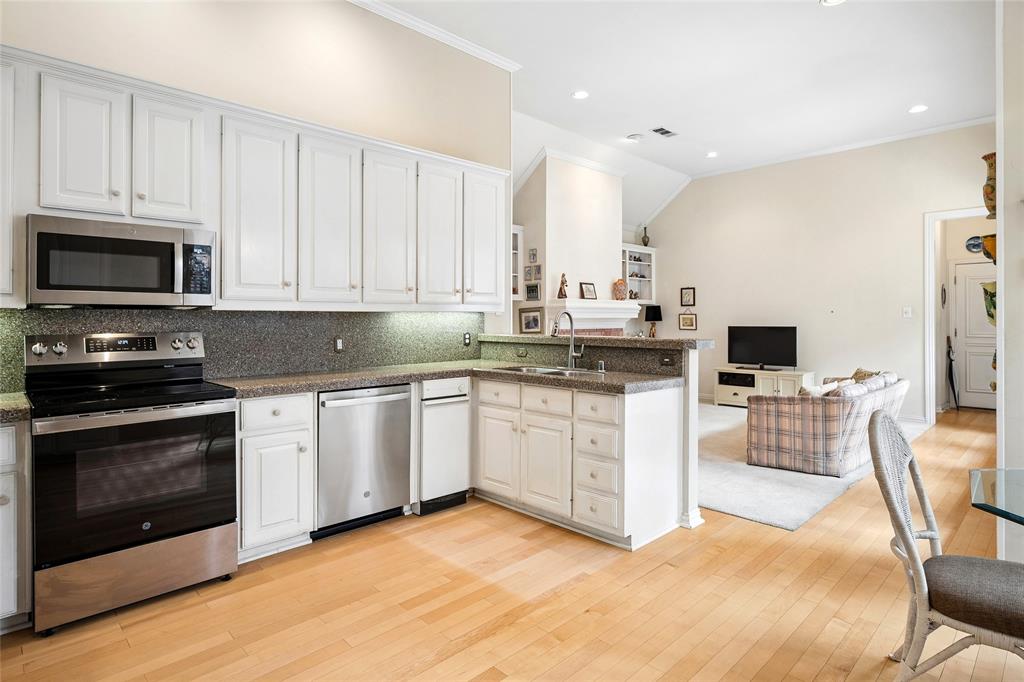 Highlands Pkwy - Residential