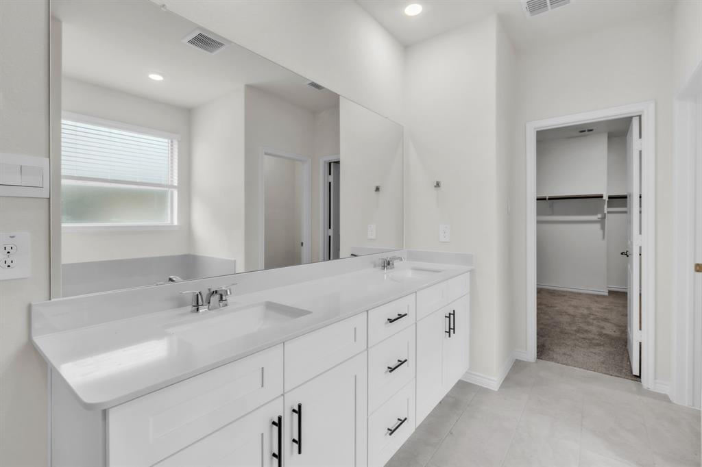 The Landing at Hidden Lakes - Residential