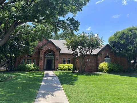 Photo of 1403 Stone Lakes Drive, Southlake, TX 76092 (MLS # 21331586)