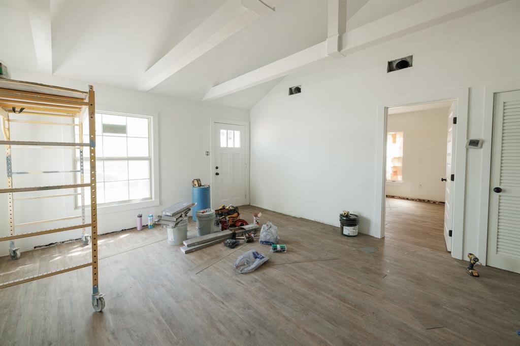 2074 Belmont Boulevard