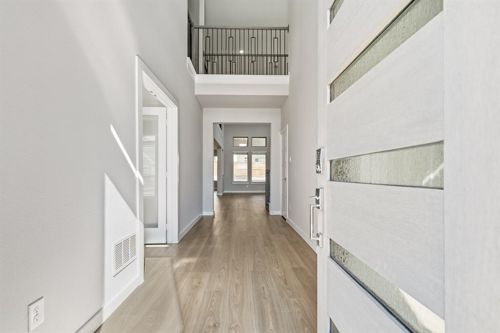 Cross Creek Meadows Ph I - Residential Lease