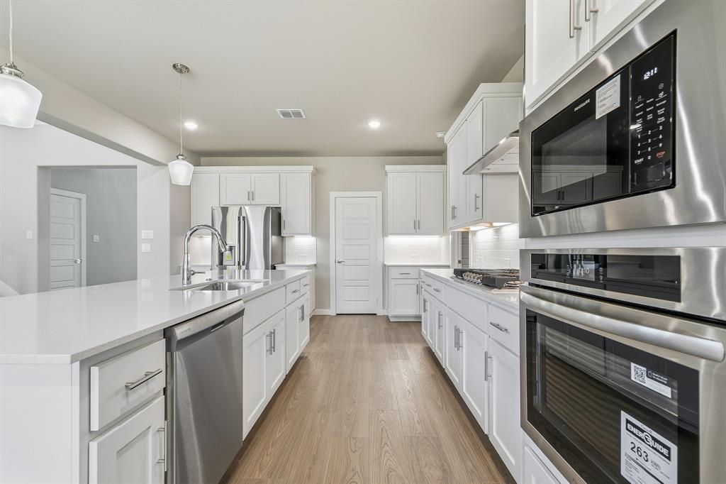 Cross Creek Meadows Ph I - Residential Lease