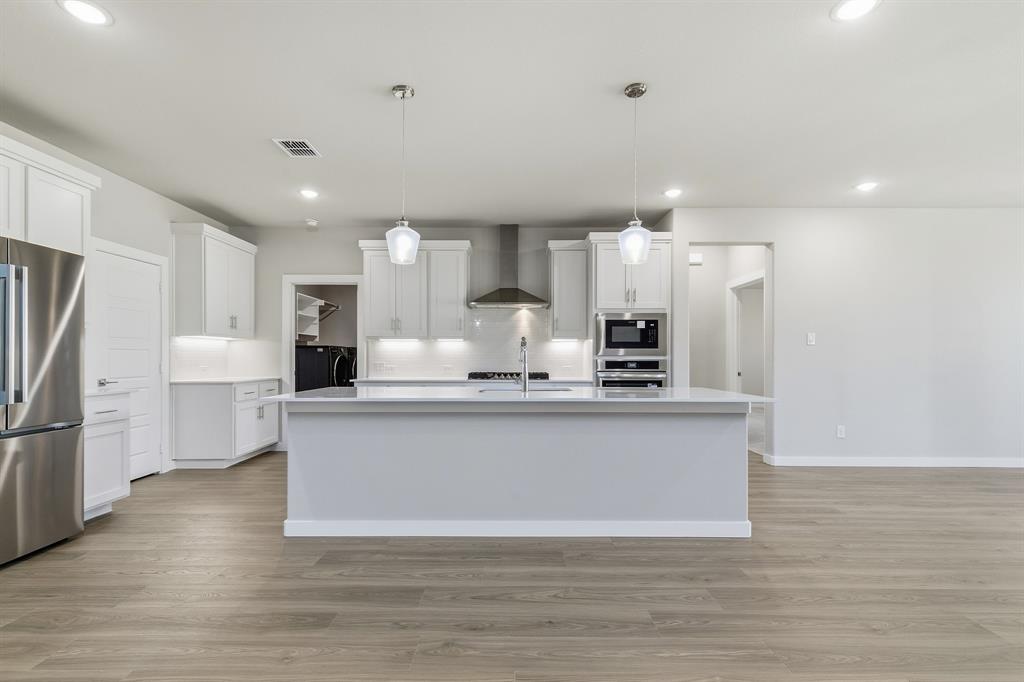 Cross Creek Meadows Ph I - Residential Lease