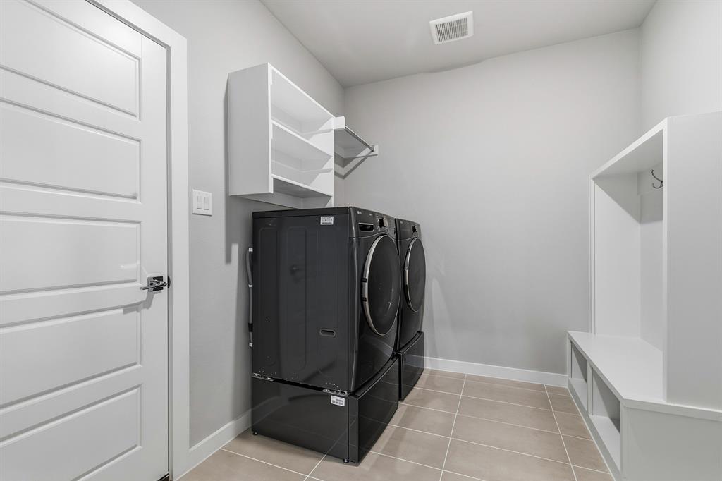 Cross Creek Meadows Ph I - Residential Lease