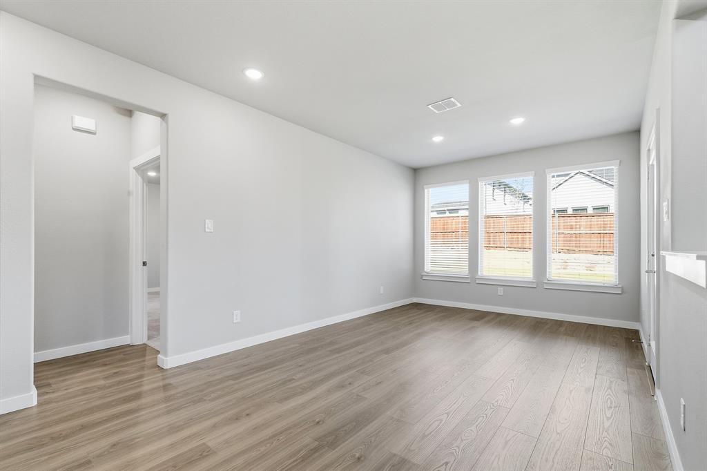 Cross Creek Meadows Ph I - Residential Lease