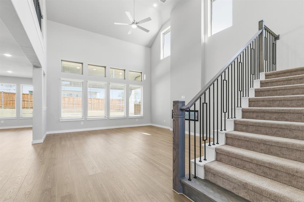 Cross Creek Meadows Ph I - Residential Lease