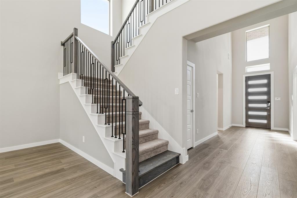 Cross Creek Meadows Ph I - Residential Lease