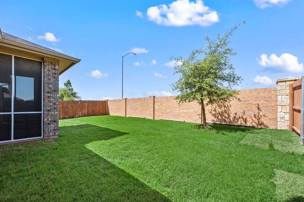 Fort Worth, Texas 76052, United States, 3 Bedrooms Bedrooms, ,2 BathroomsBathrooms,Residential,Pending,117178