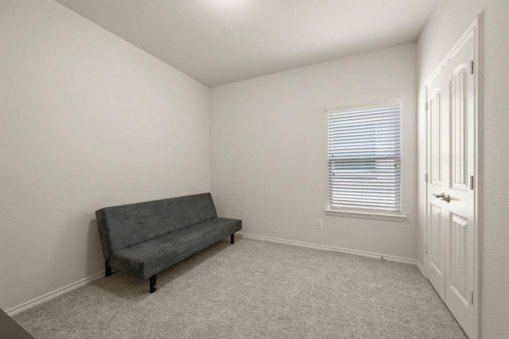 Fort Worth, Texas 76052, United States, 3 Bedrooms Bedrooms, ,2 BathroomsBathrooms,Residential,Pending,117178