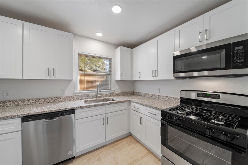 Acreage Estates - Residential Lease