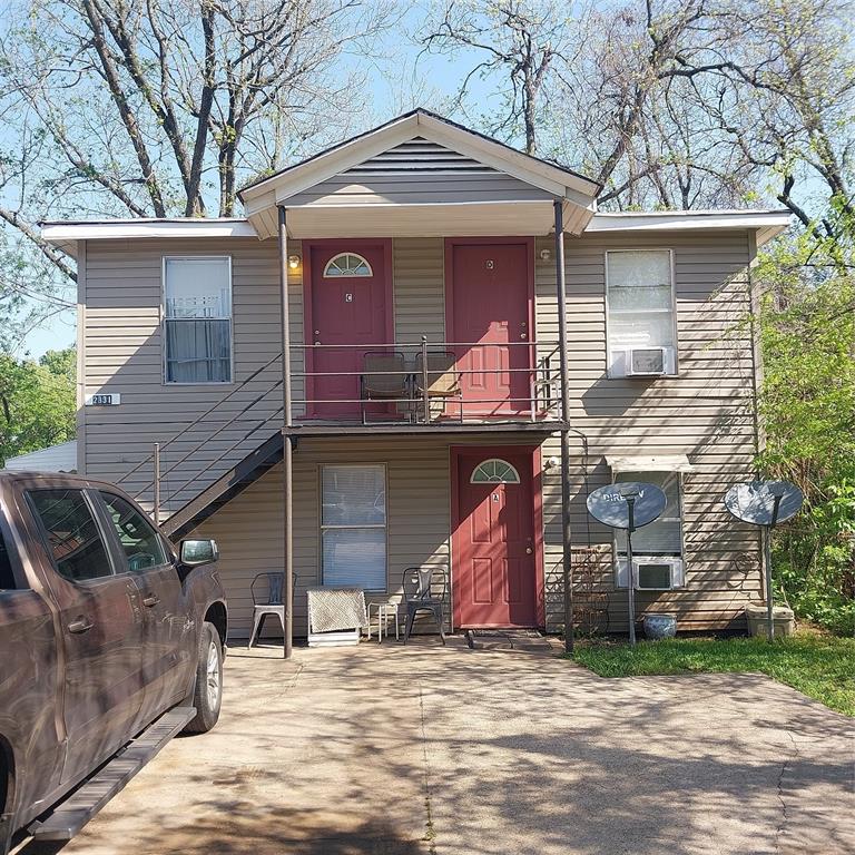 2327 Walnut Street