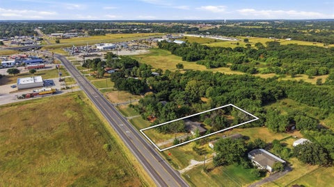 Photo of 1017 Highway 377 N, Whitesboro, TX 76273 (MLS # 21367649)
