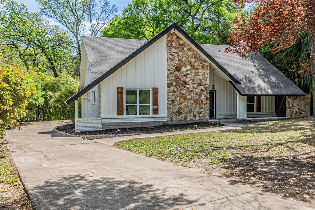 2631 Deep Hill Circle